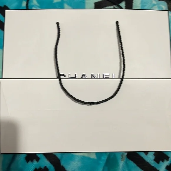 Authentic Chanel bundle - Picture 14 of 17